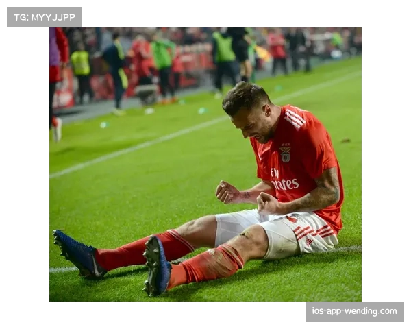 穆里尼奥红牌离场 本菲卡主帅次回合缺席战术影响分析